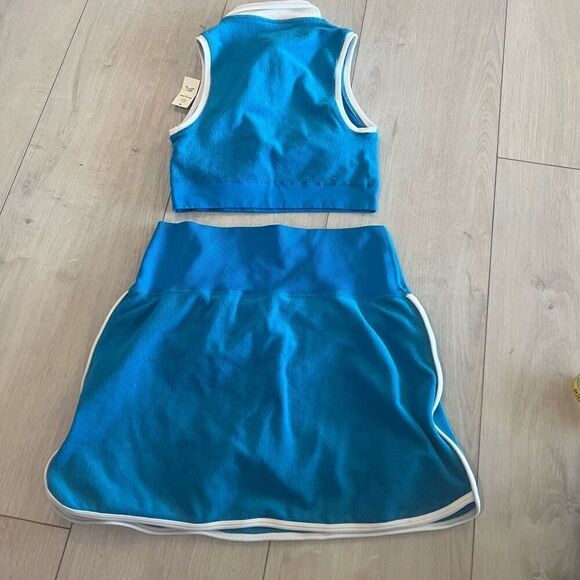 AERIE OFFLINE  Blue & White Hole-In-One Terry Polo Cropped Shirt and bottom top - Picture 6 of 9